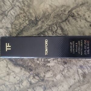 Tom Ford Liquid Lip Luxe Matte 121 Lark Full Size